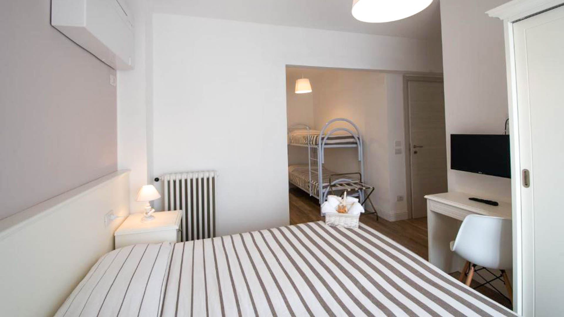 Hotel Continental Pietra Ligure
