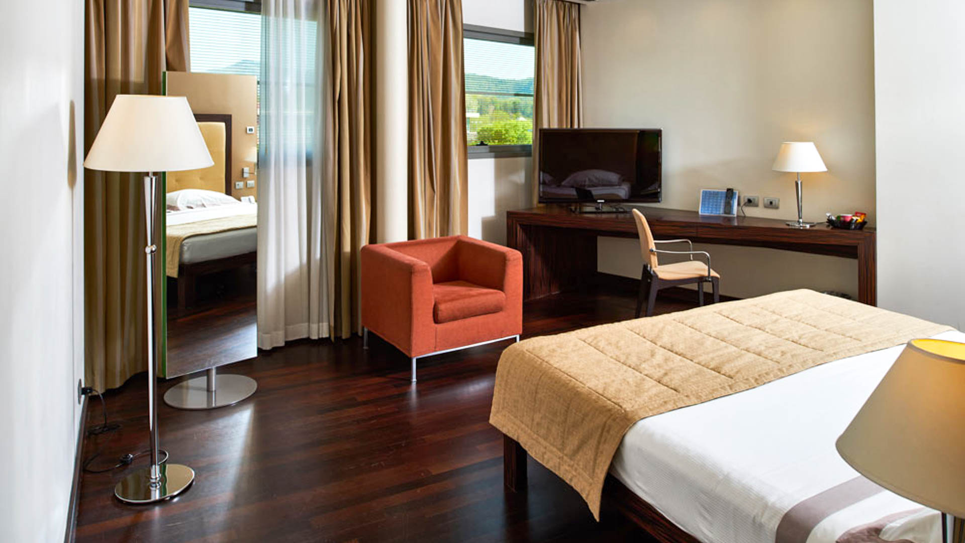 Hotel Cruise
