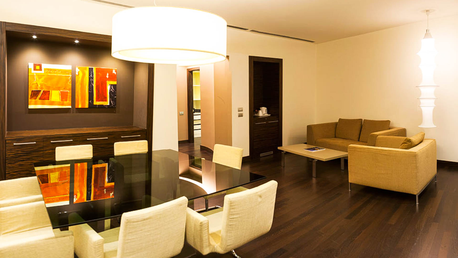 Hotel Cruise