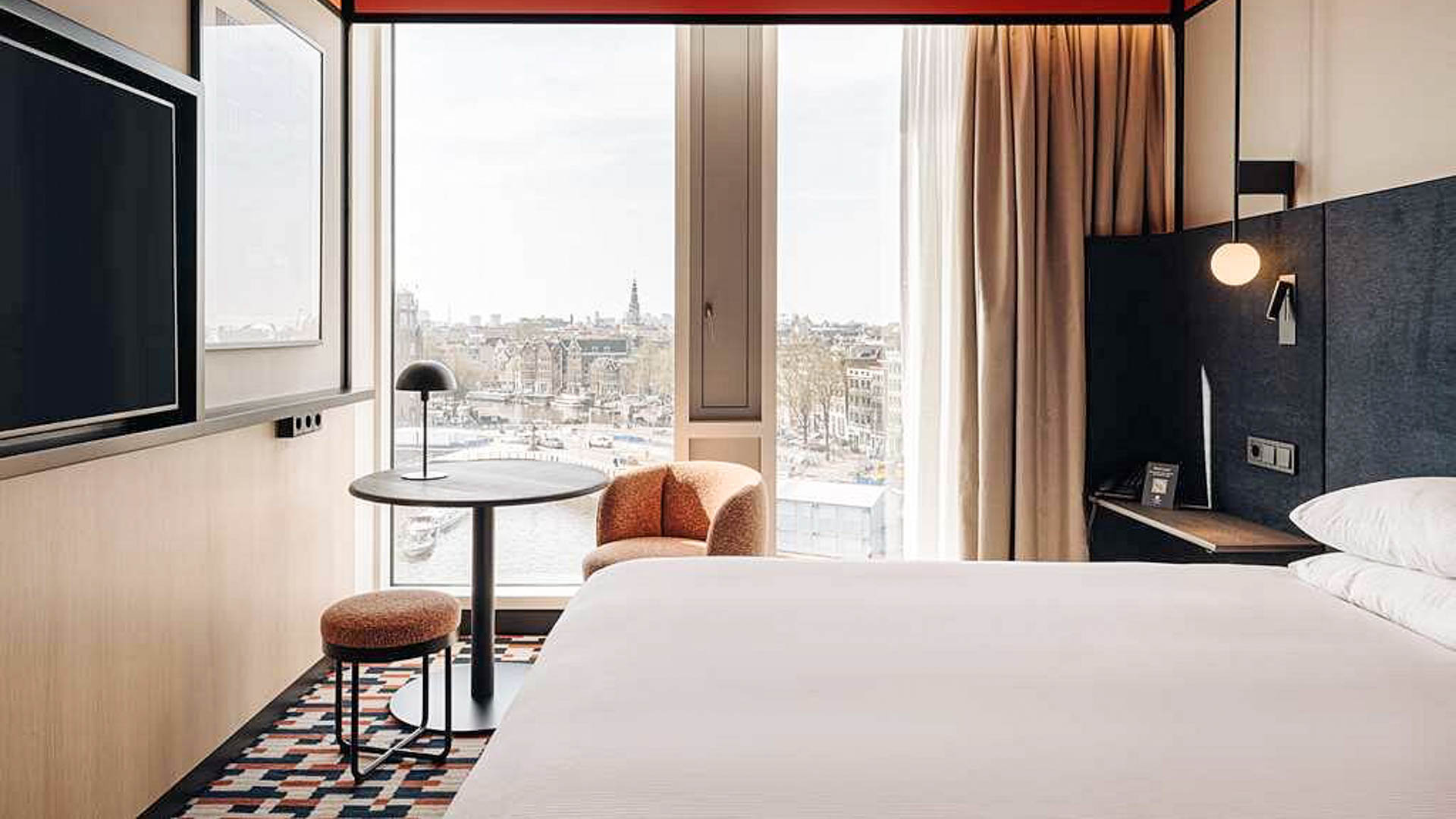 Hotel Doubletree by Hilton - central station