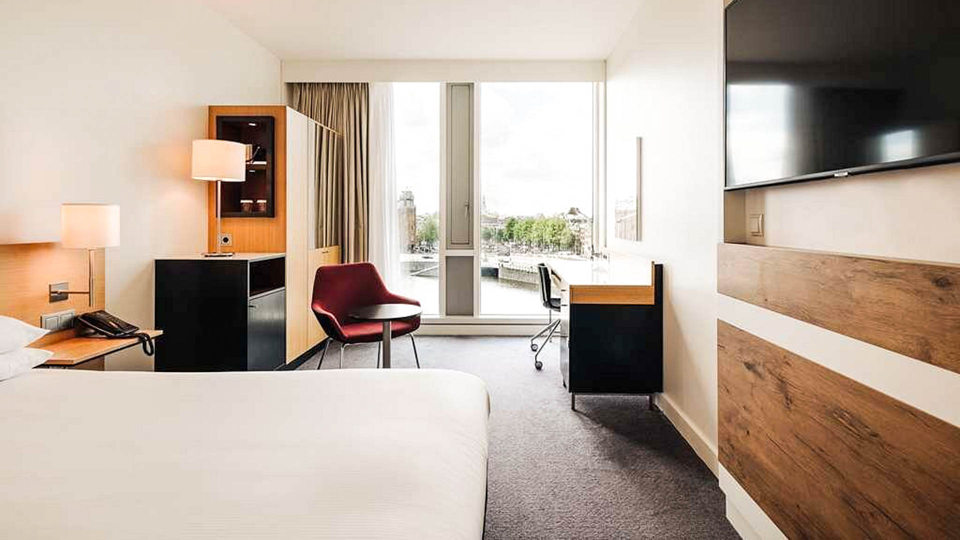 Hotel Doubletree by Hilton - central station