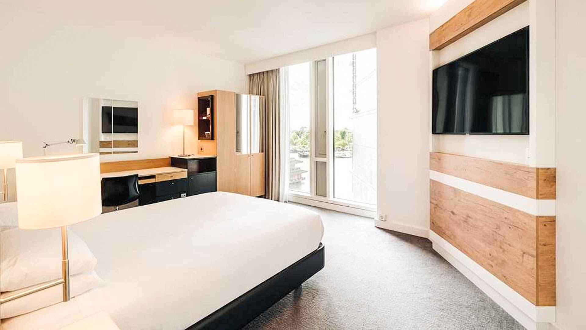 Hotel Doubletree by Hilton - central station