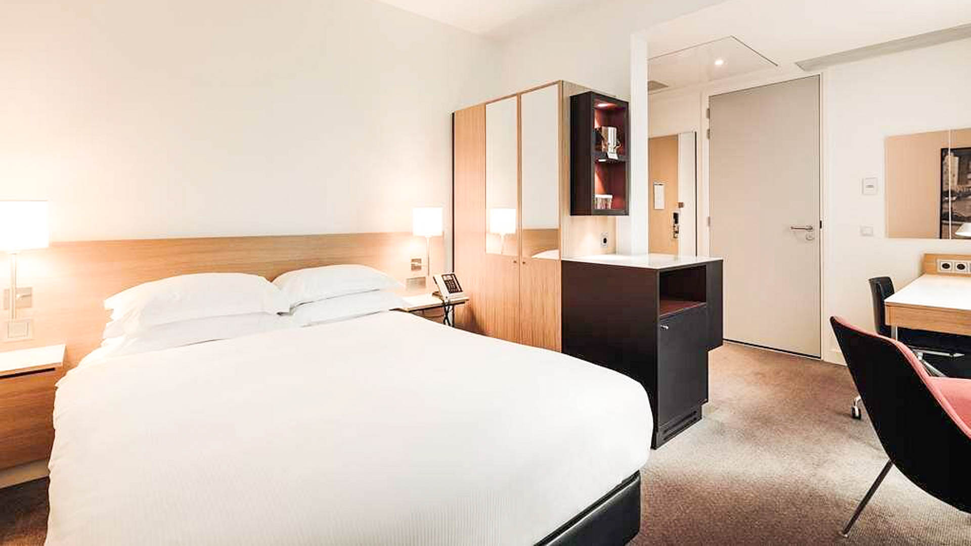 Hotel Doubletree by Hilton - central station