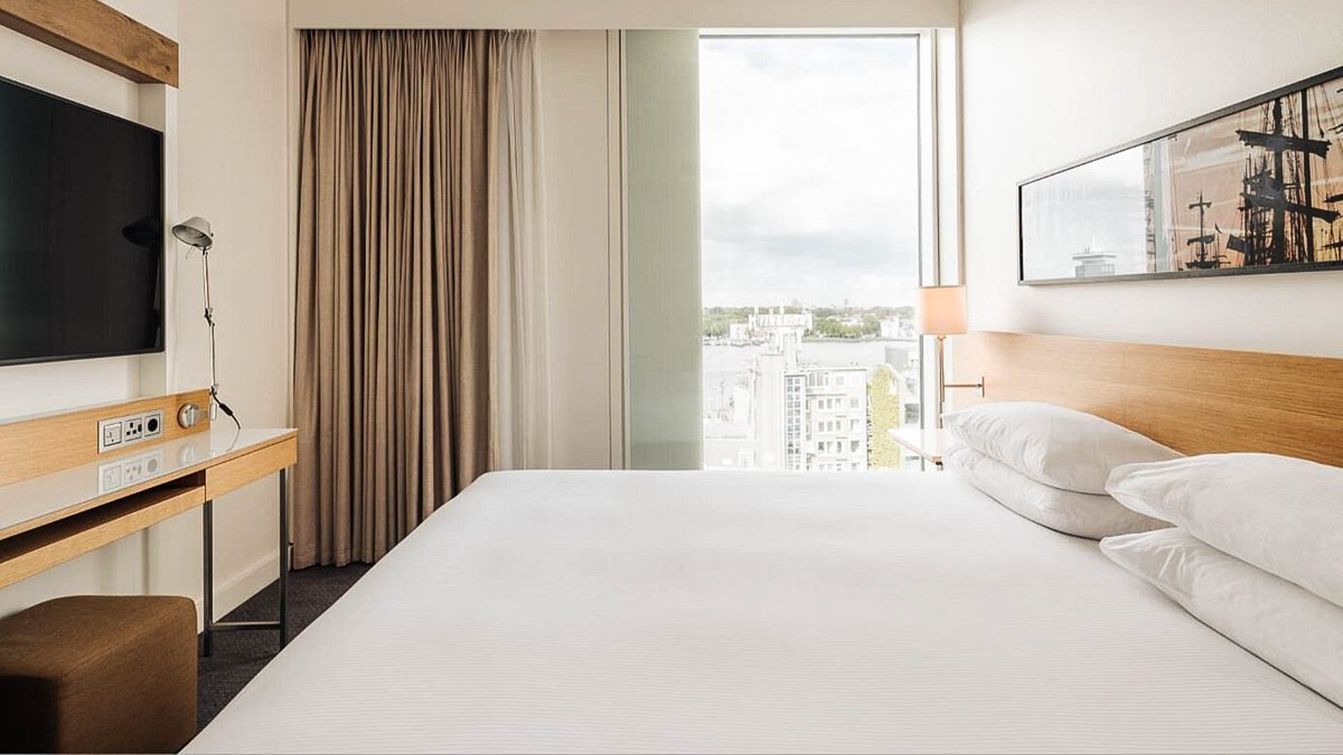 Hotel Doubletree by Hilton - central station