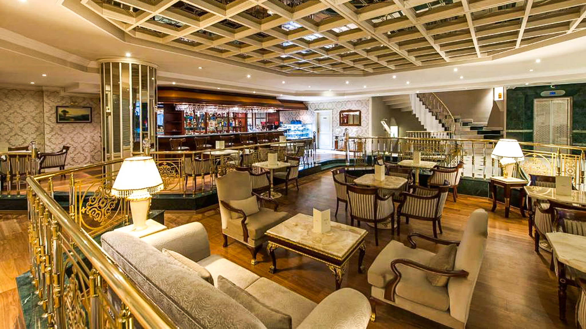 Elite World Comfy Taksim