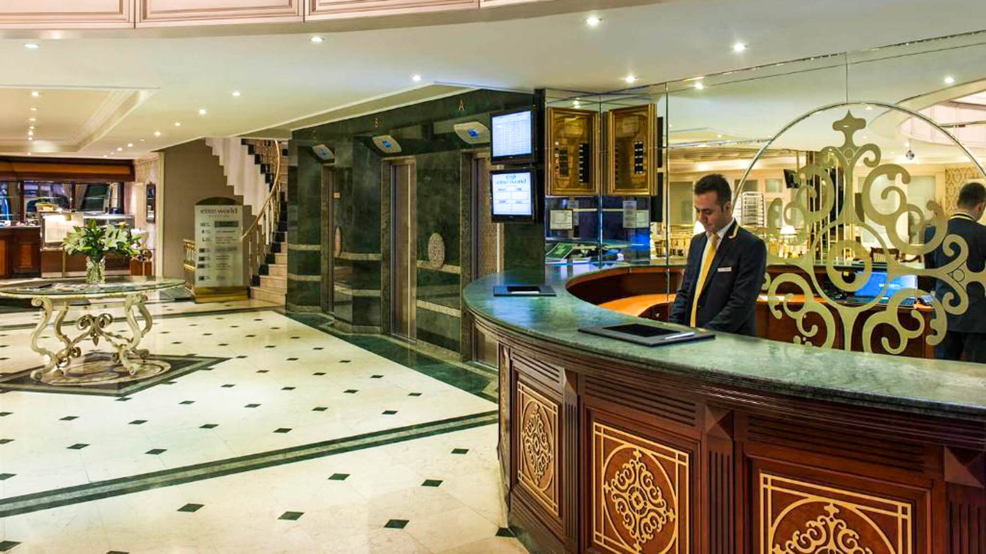 Elite World Comfy Taksim