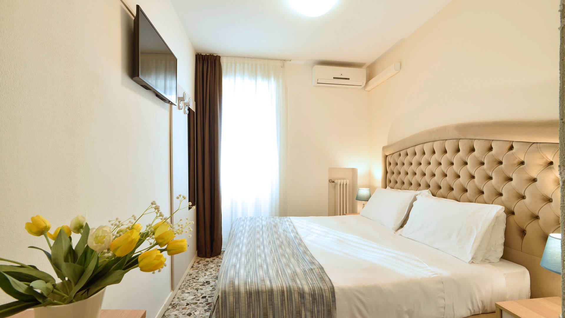 Hotel La Marina