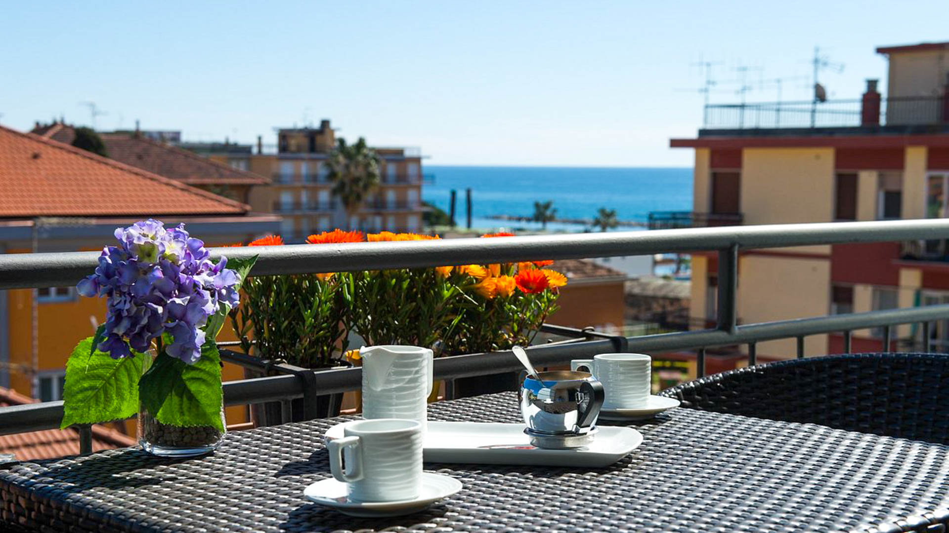Hotel La Marina
