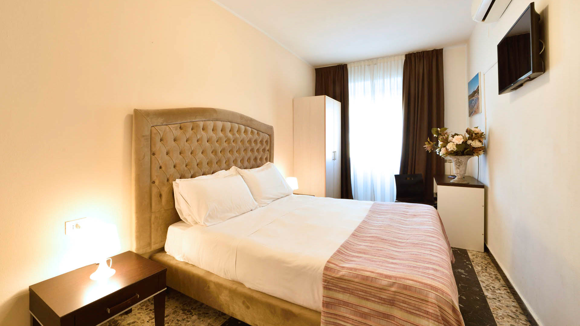Hotel La Marina