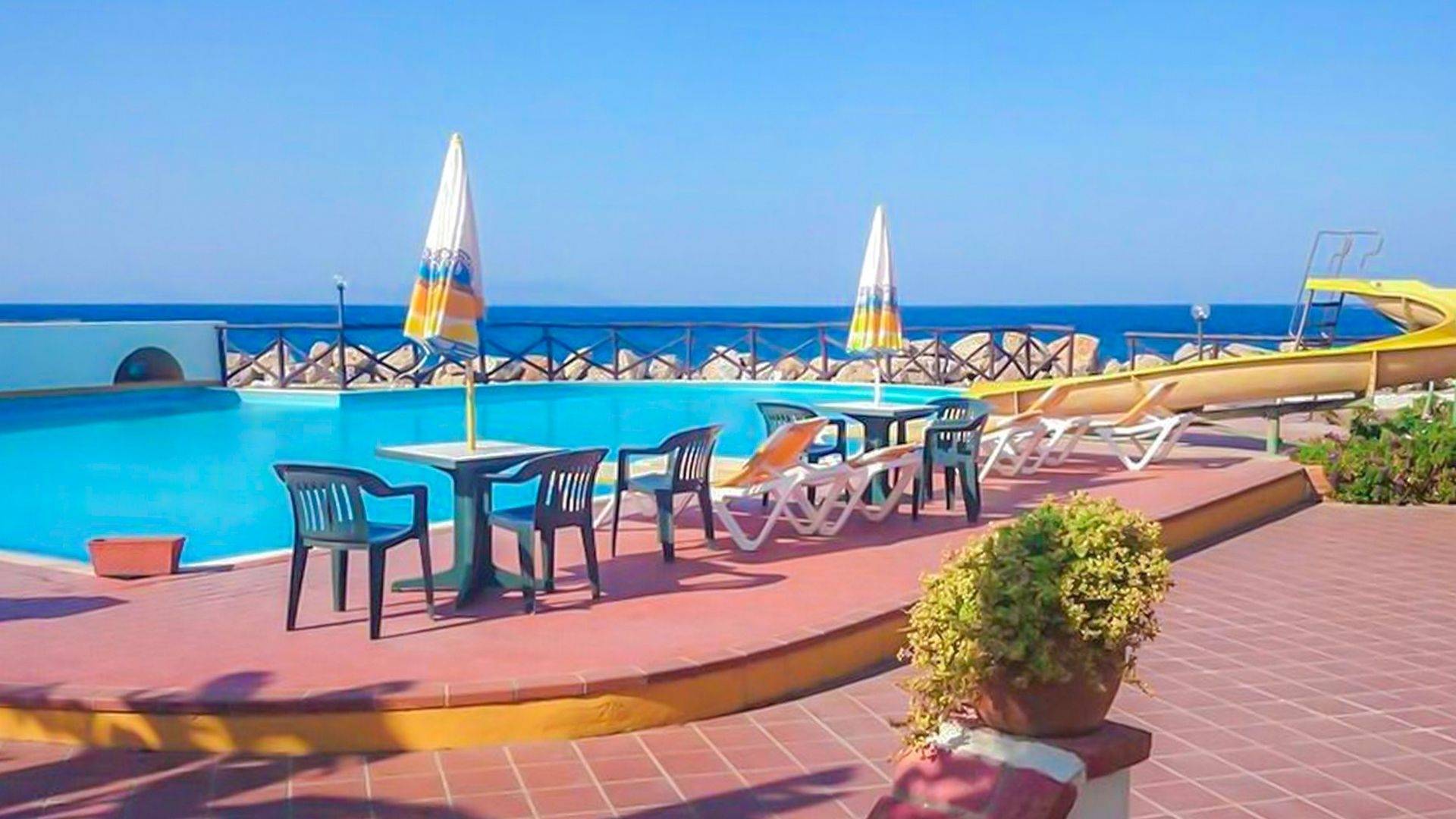 Hotel La Playa