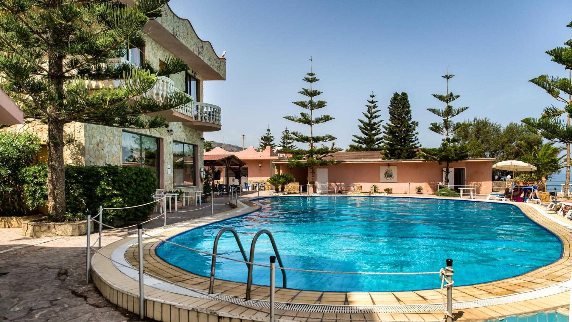 Hotel La Playa Blanca