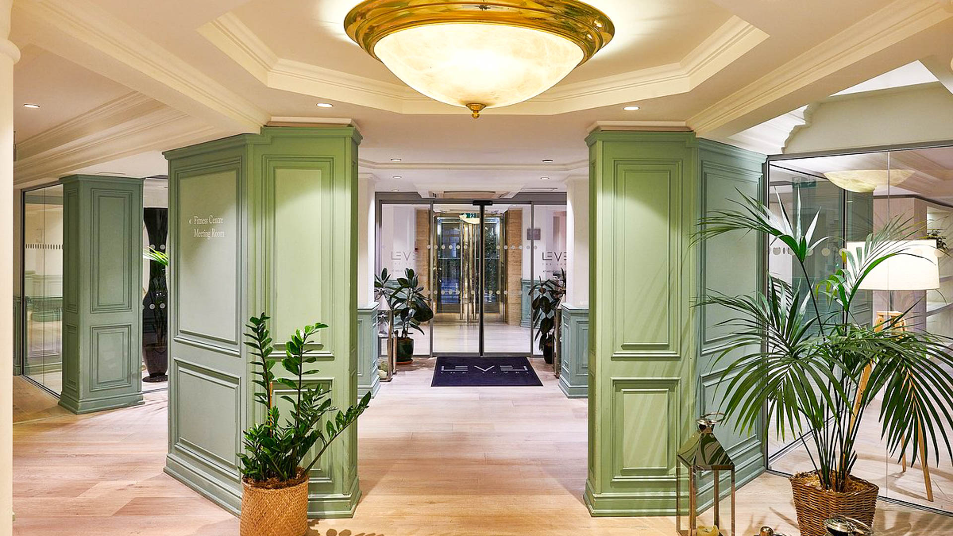 Hotel Melia White House