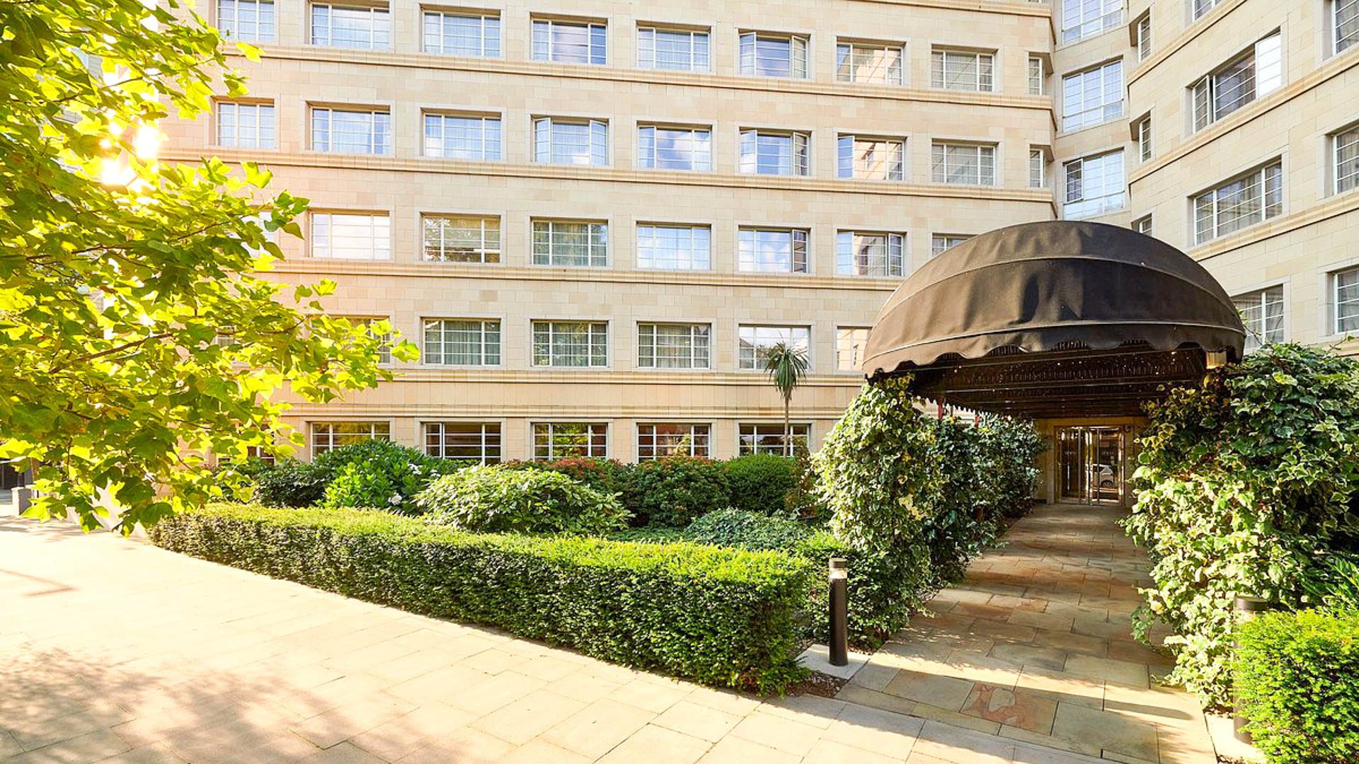 Hotel Melia White House