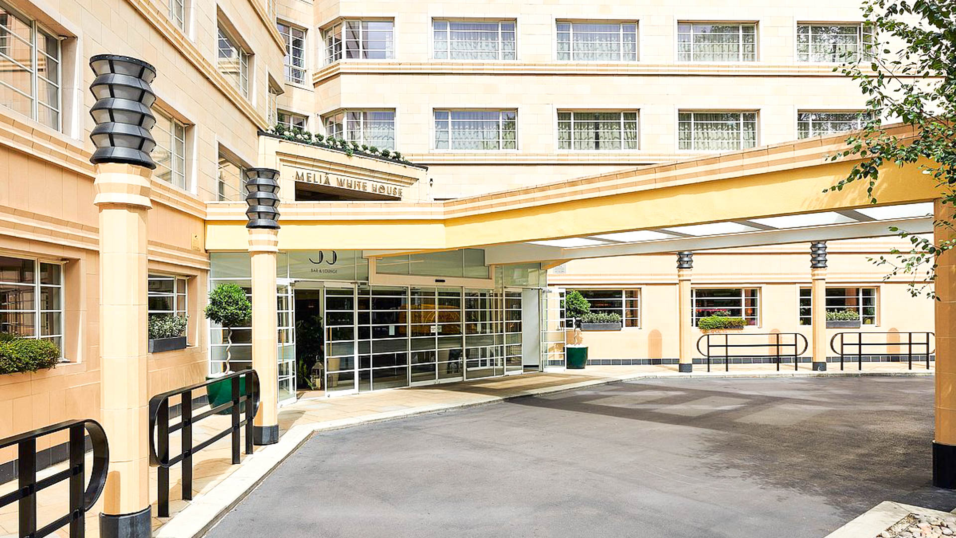 Hotel Melia White House
