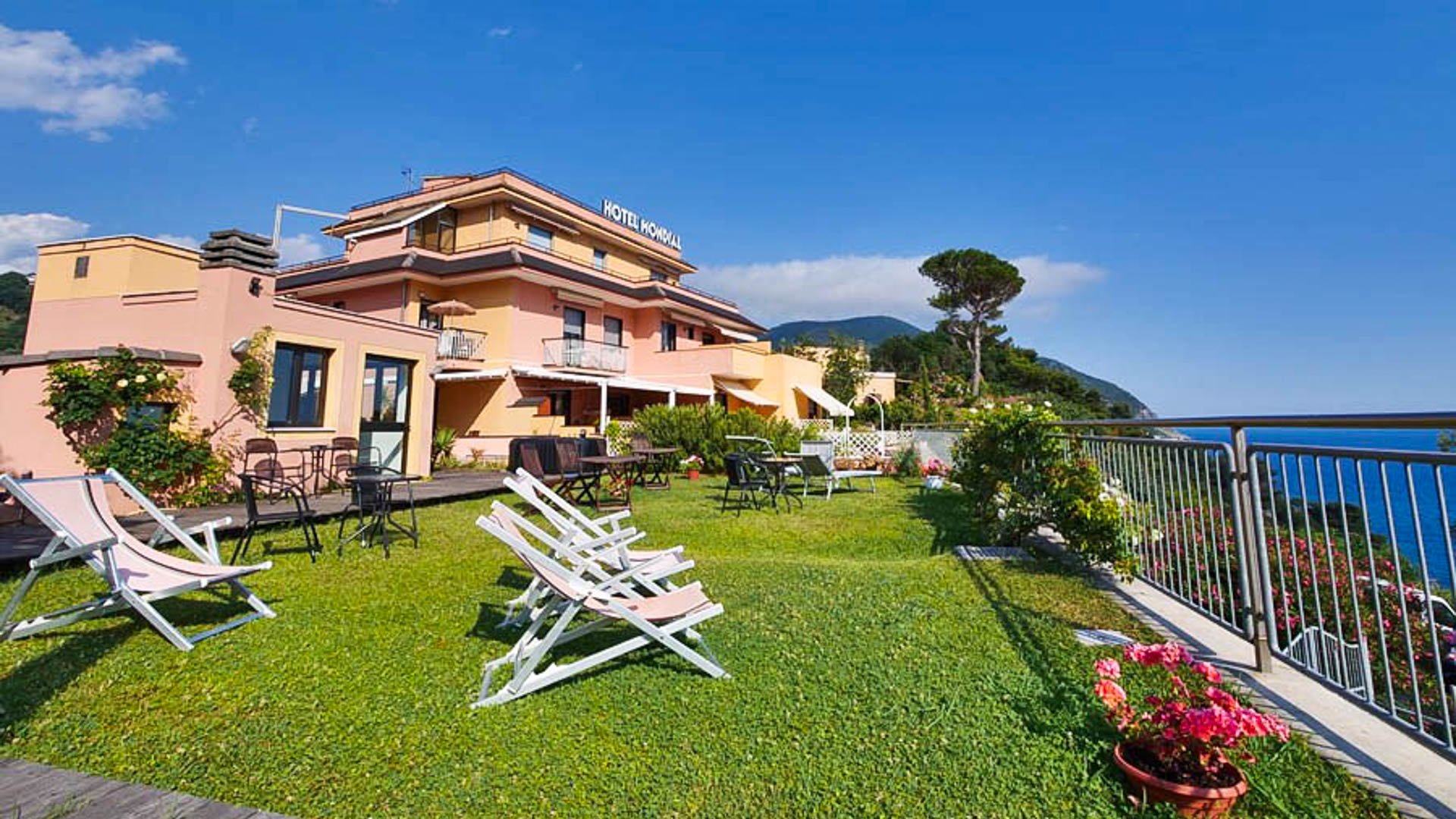 Hotel Mondial