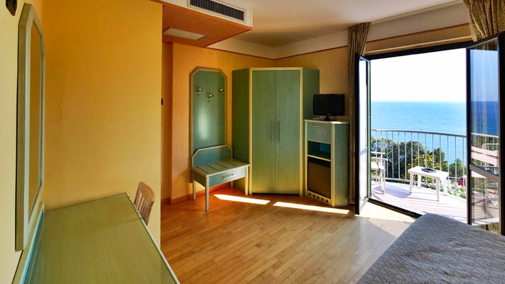 Hotel Mondial