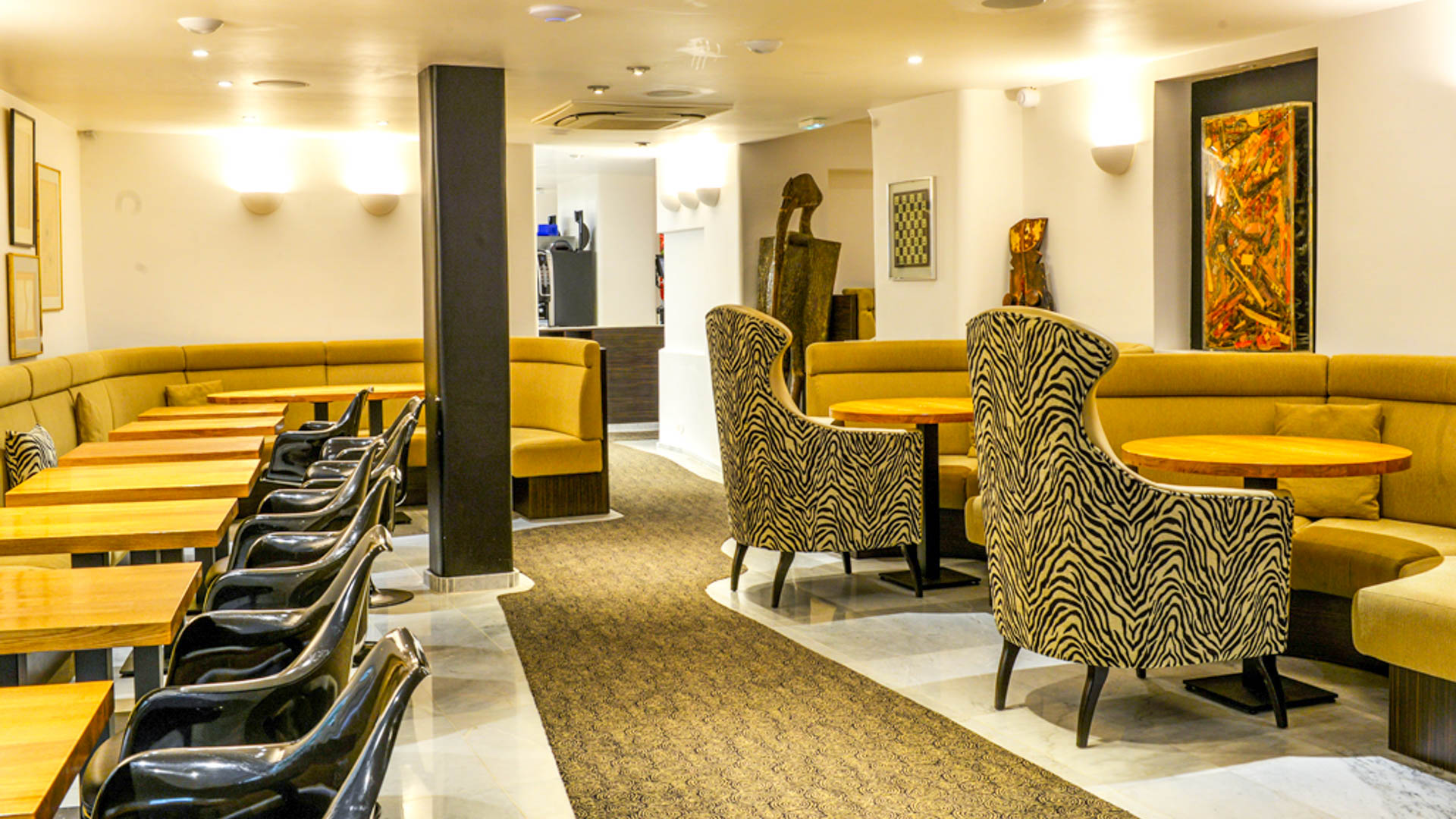 Hotel Monsigny