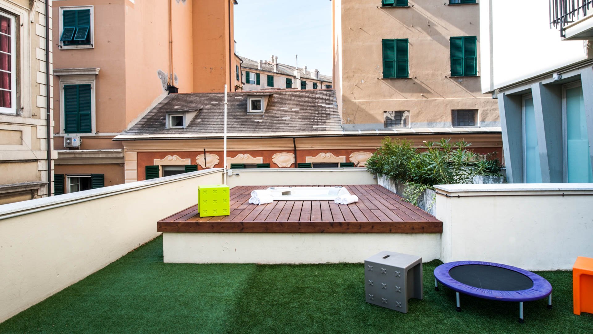 Hotel Nologo