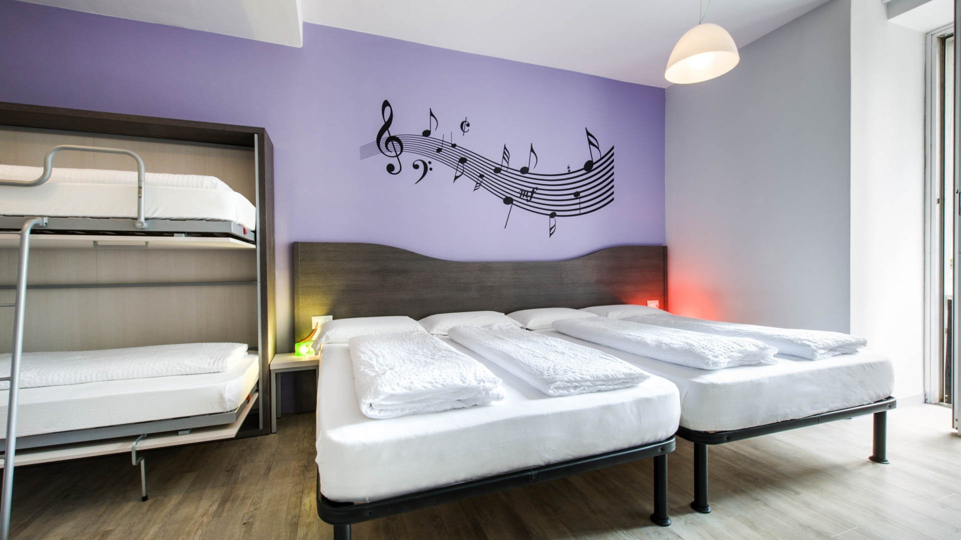 Hotel Nologo