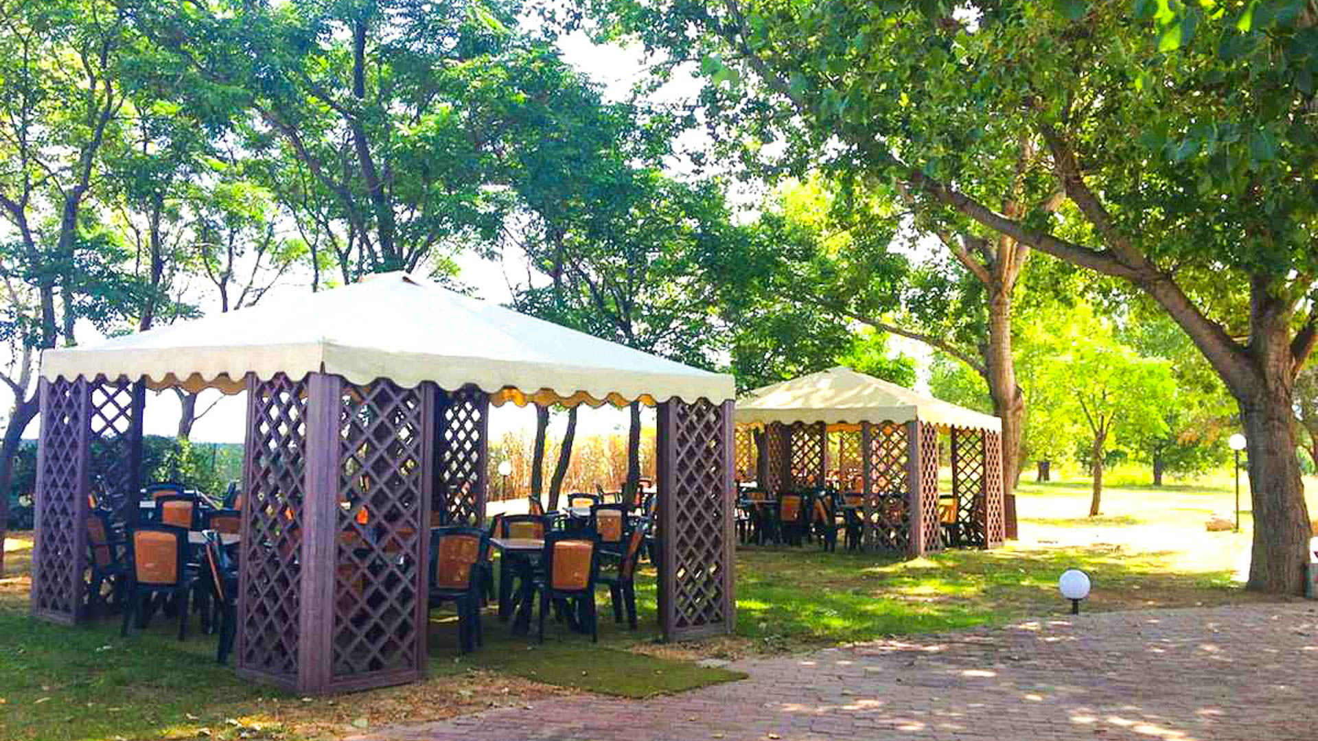 Hotel Park Village