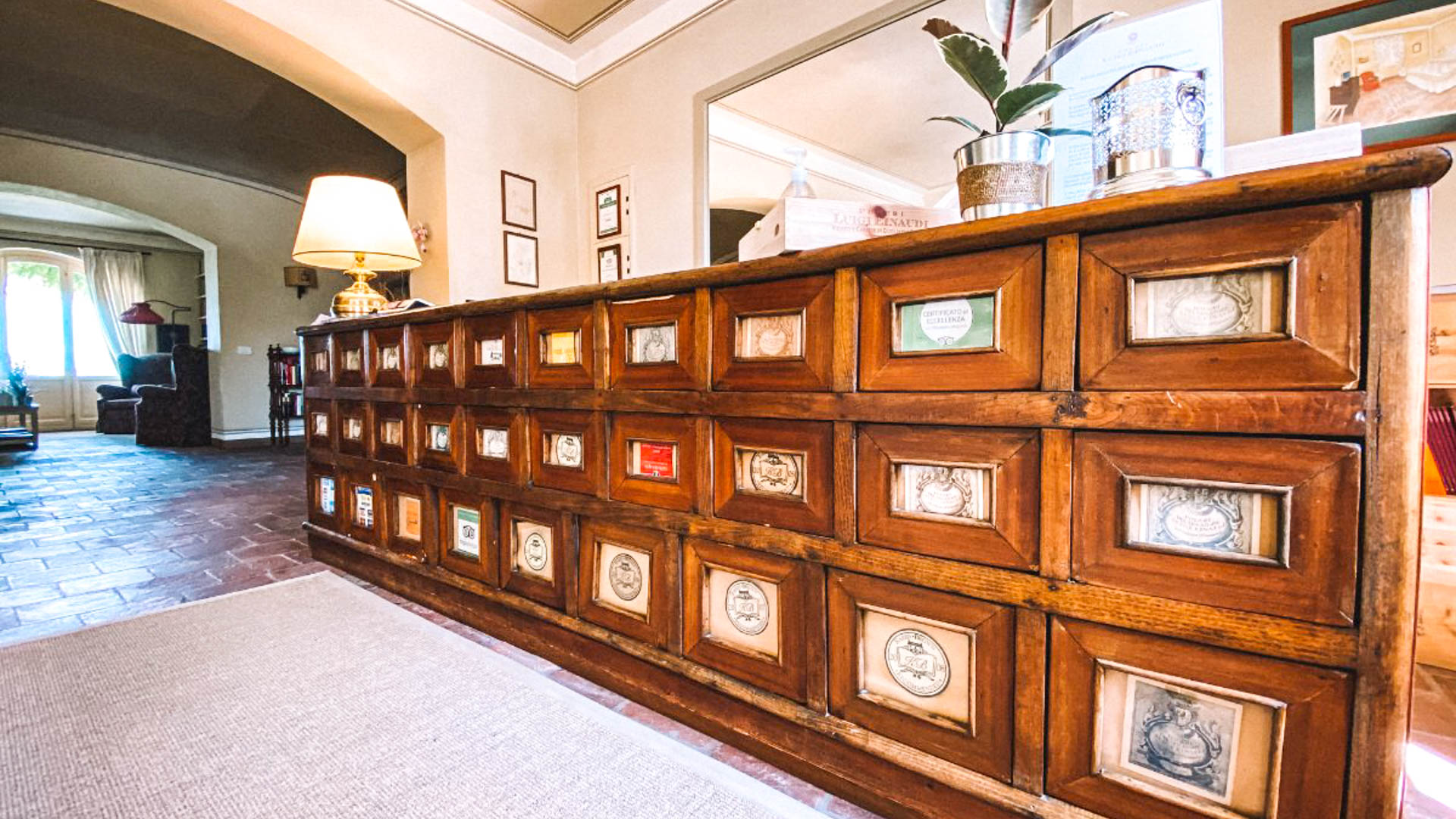 Hotel Poderi Luigi Einaudi