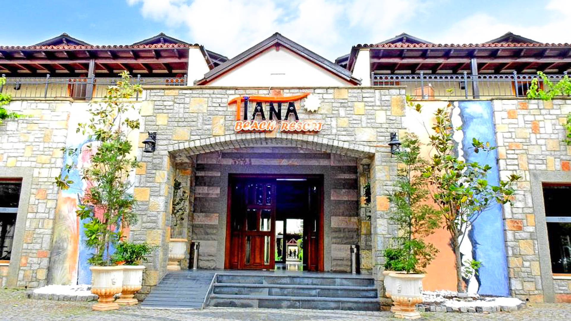 Hotel Tiana Beach Resort