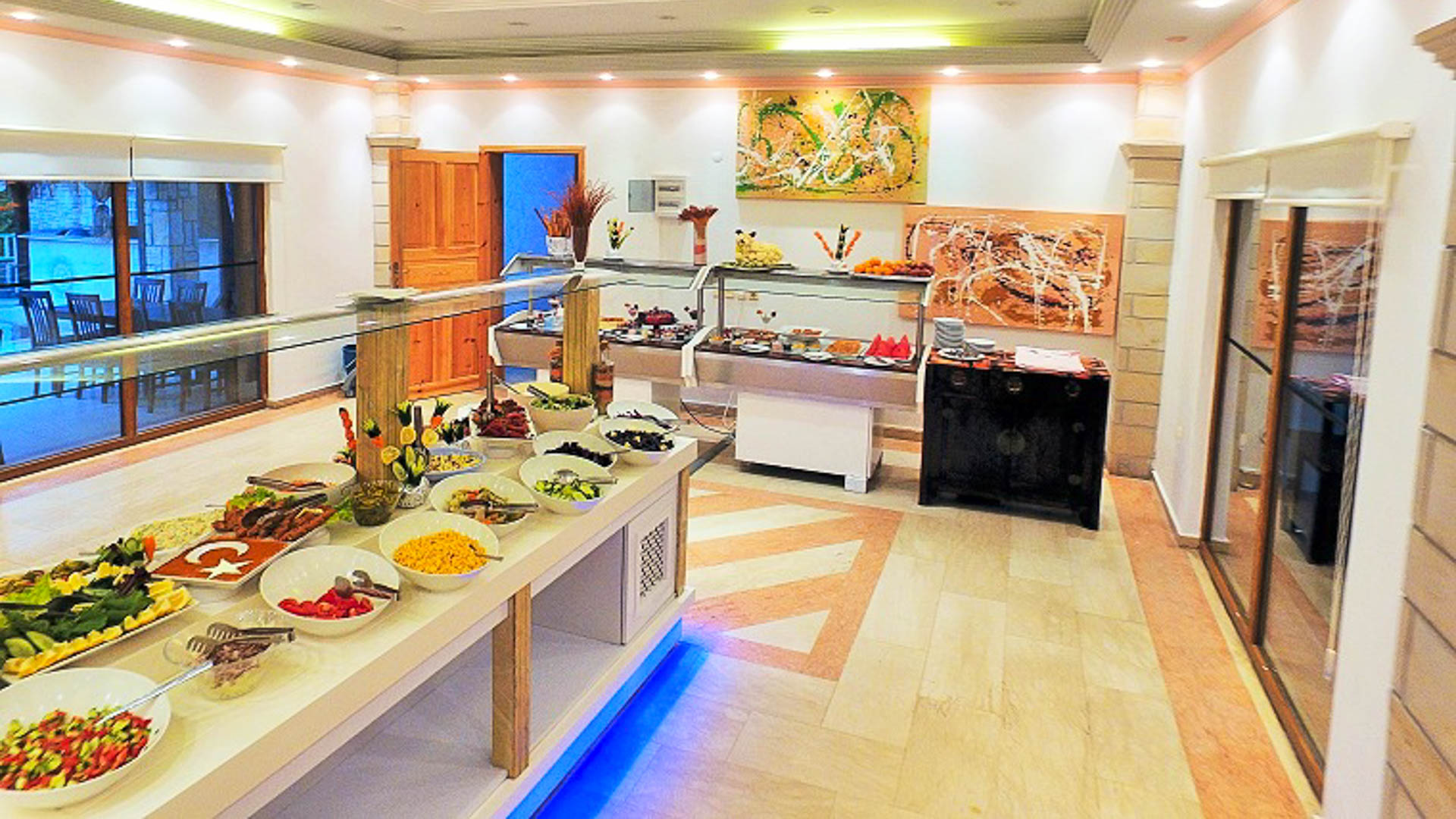 Hotel Tiana Beach Resort