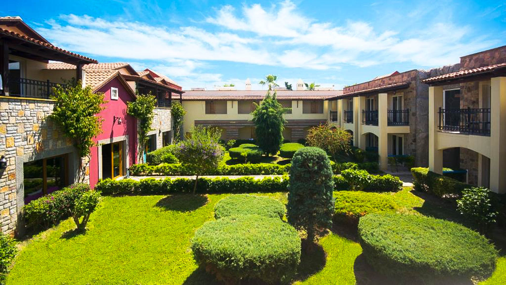 Hotel Tiana Beach Resort