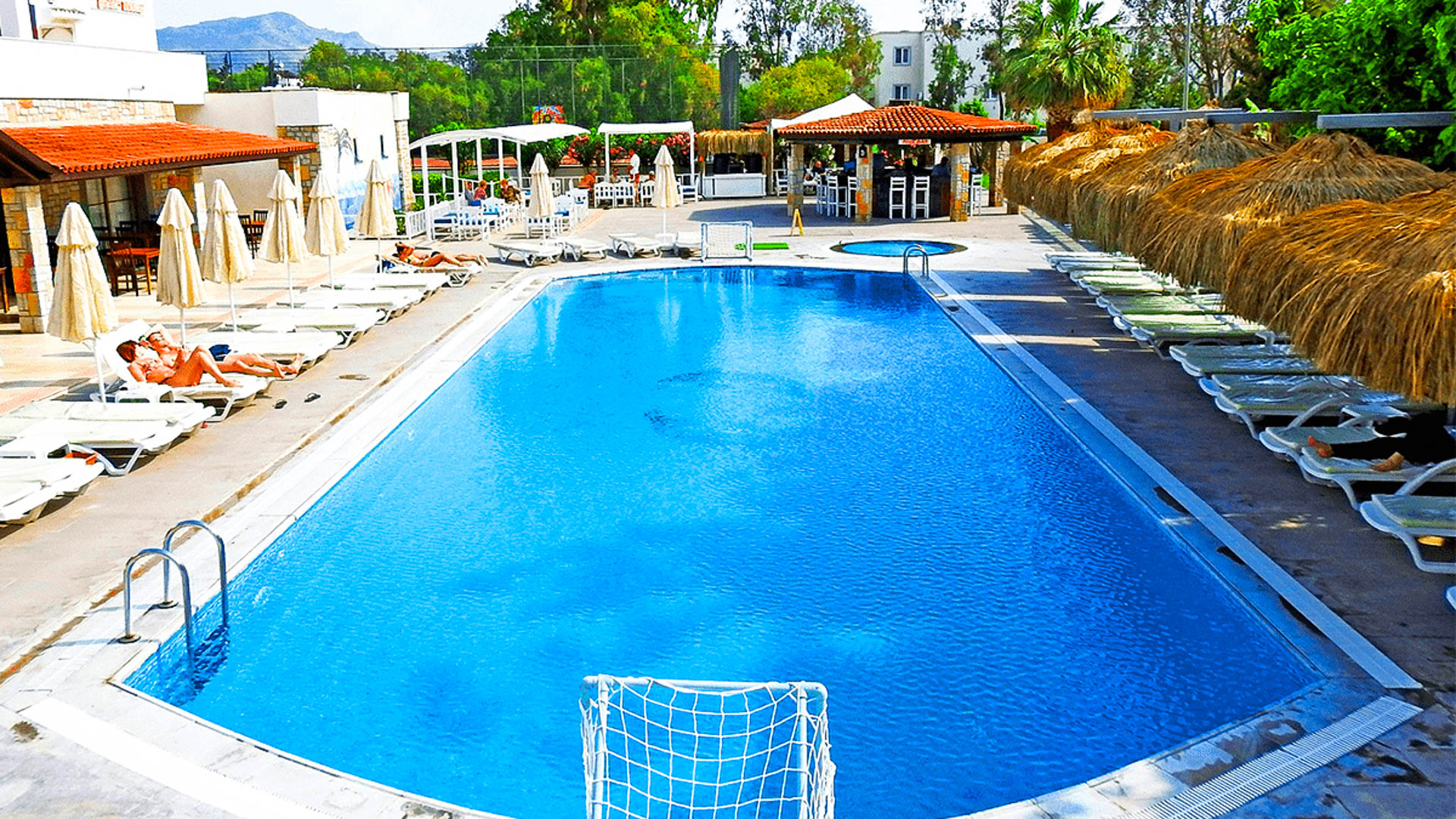 Hotel Tiana Beach Resort