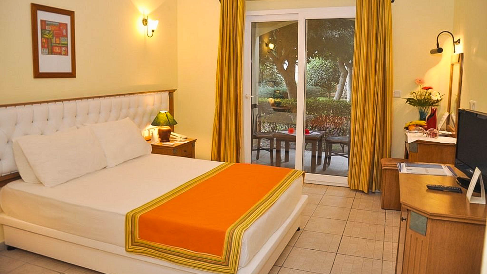 Hotel Tiana Beach Resort