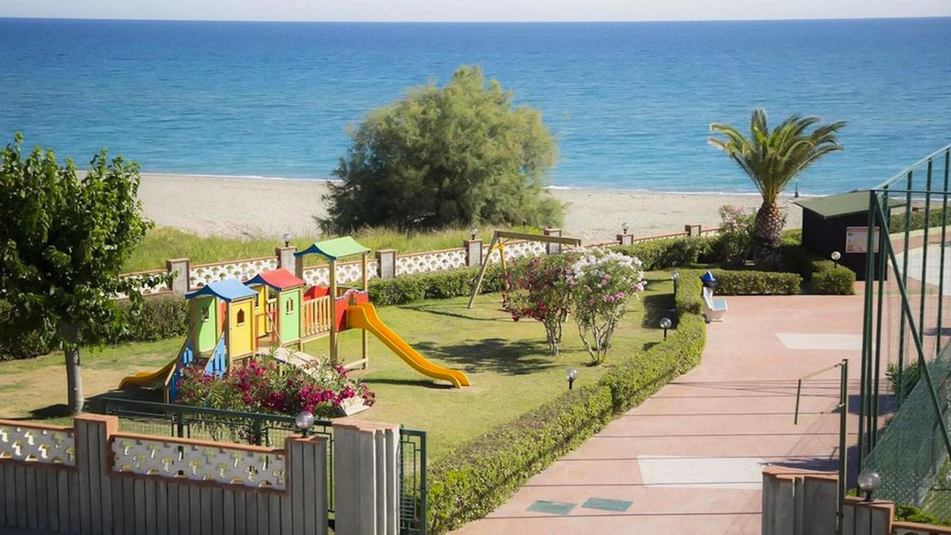 Hotel Village Paradise