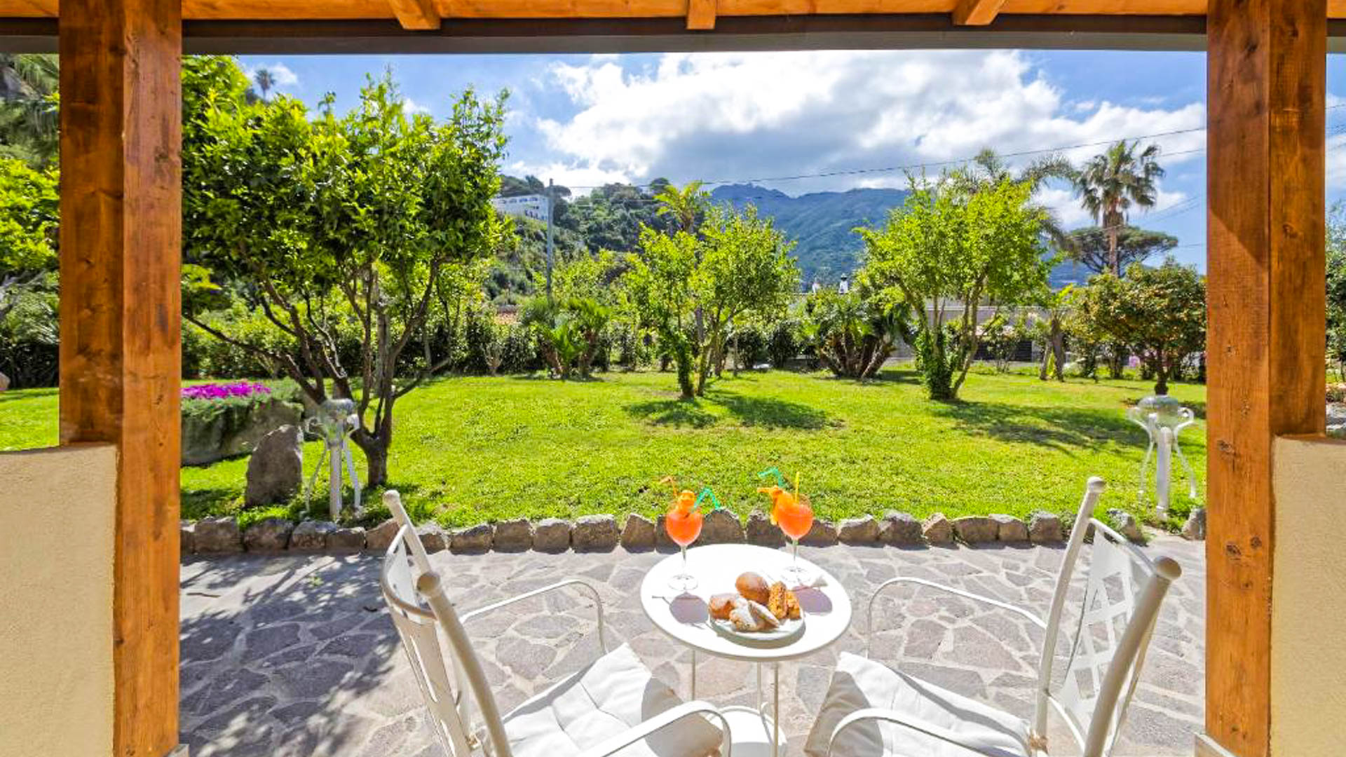 Hotel Zaro