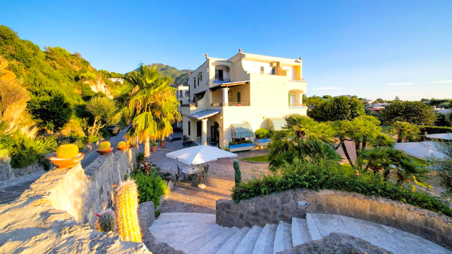 Hotel Zaro