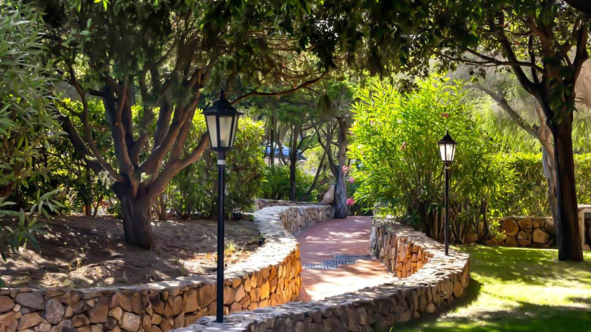 Il Giardino Degli Oleandri