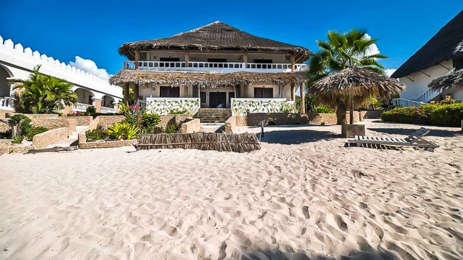 Jacaranda Beach Resort