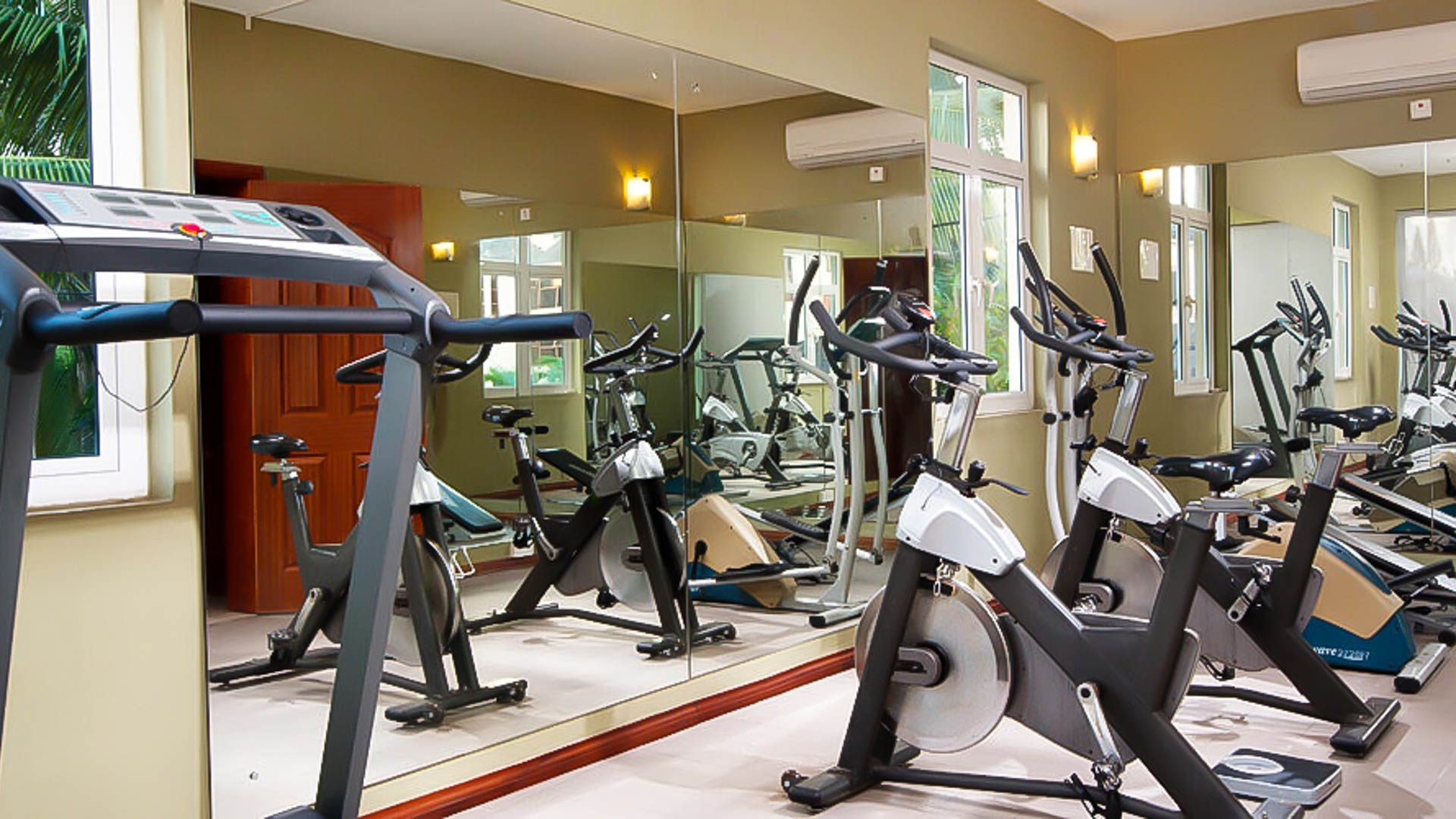 Jalsa Beach Hotel & Spa