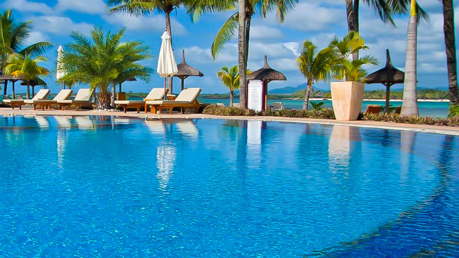 Jalsa Beach Hotel & Spa