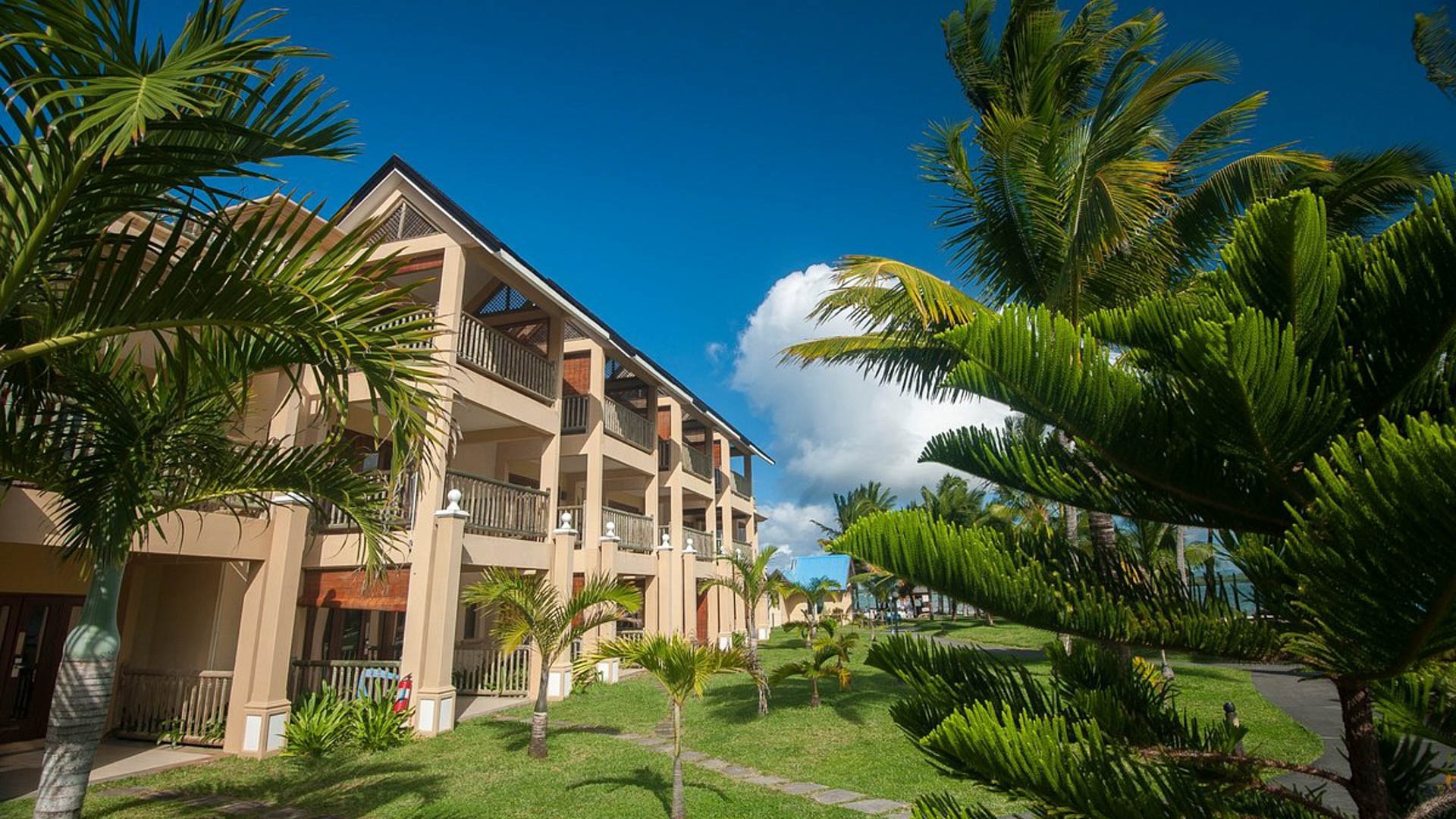 Jalsa Beach Hotel & Spa