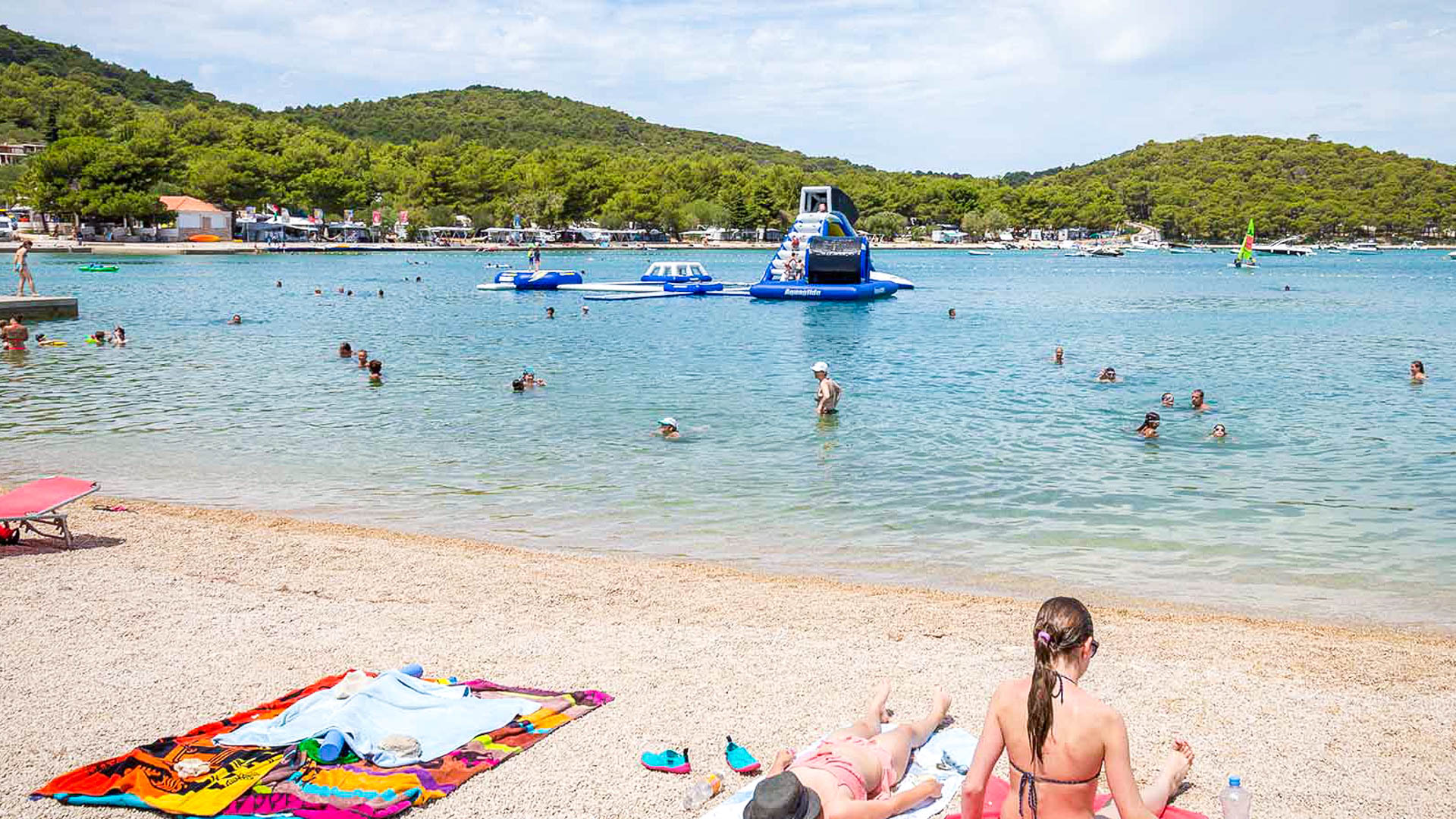 Holiday Village Jezera