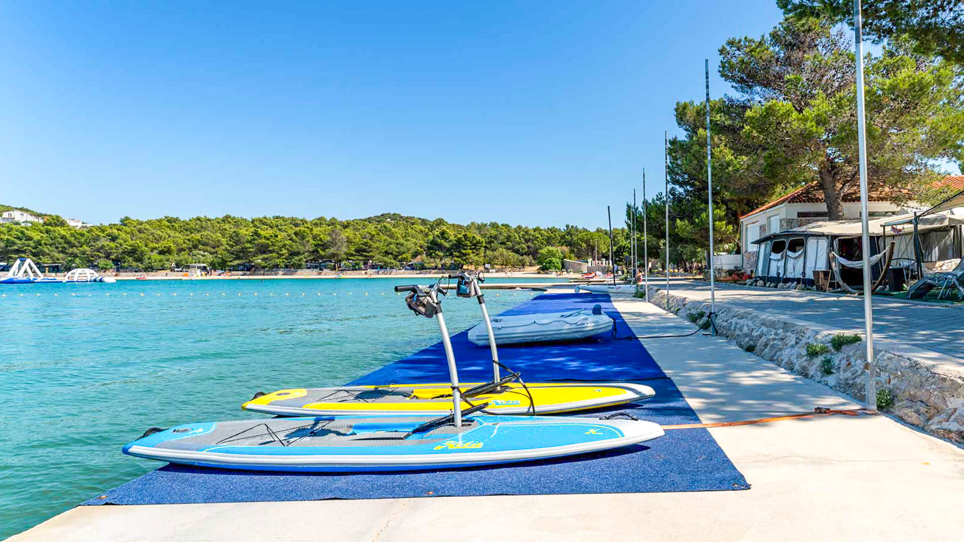 Holiday Village Jezera