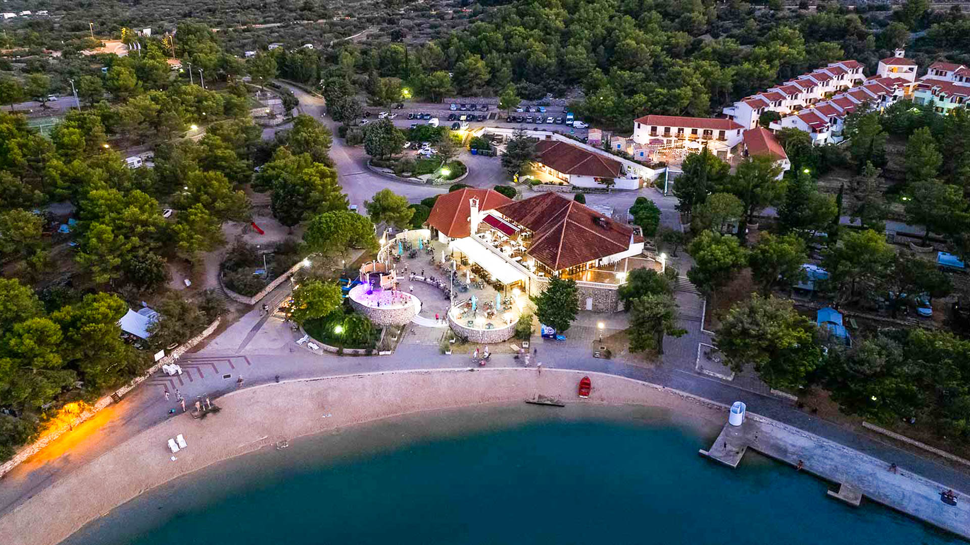 Holiday Village Jezera