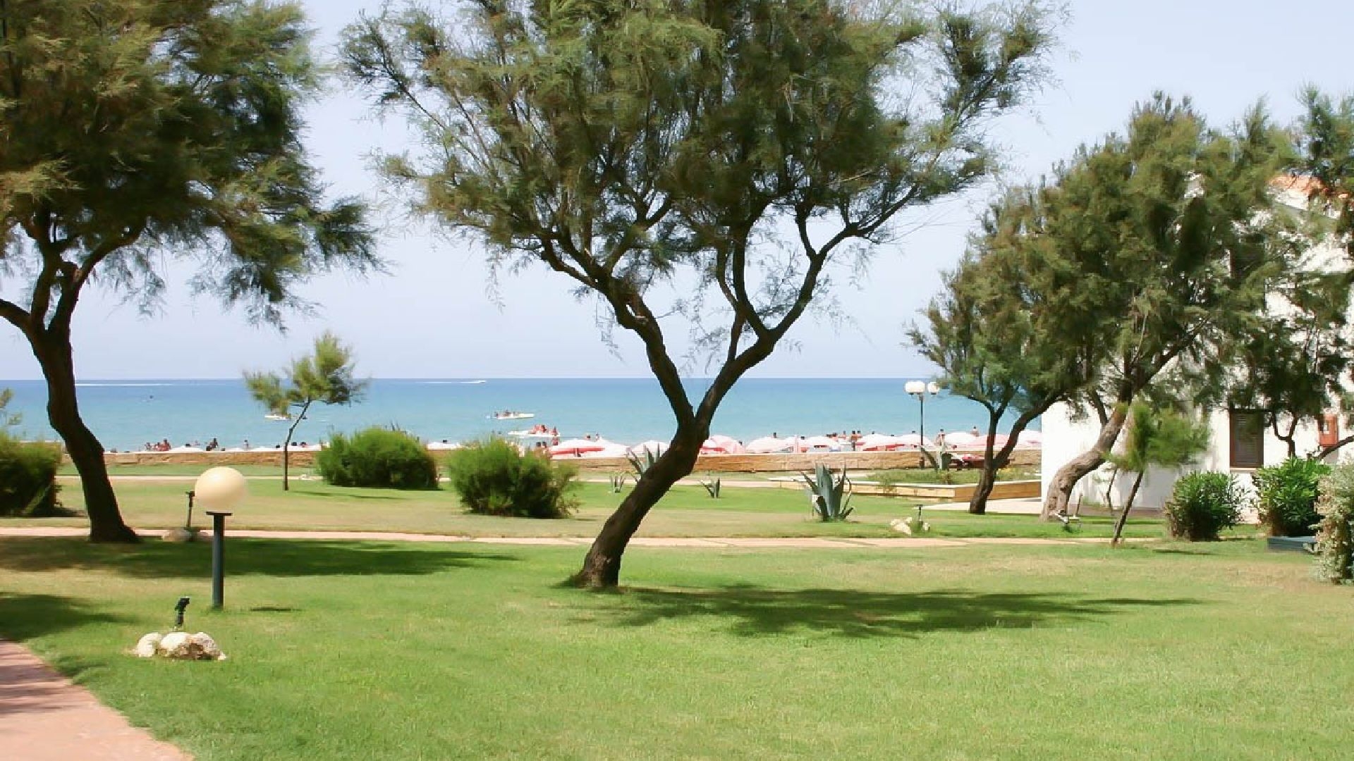 Kamarina Resort