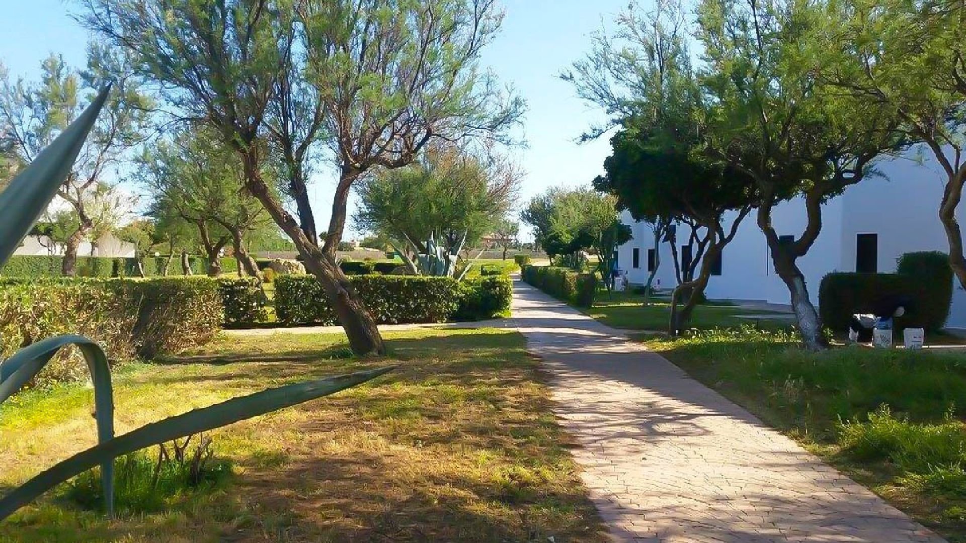 Kamarina Resort