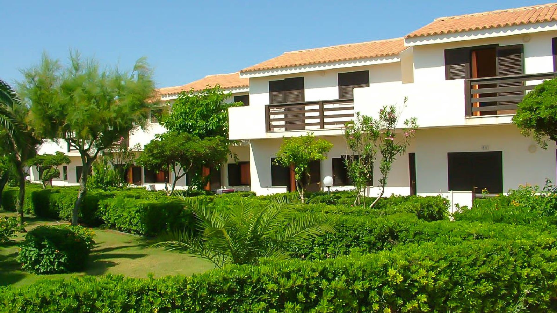 Kamarina Resort