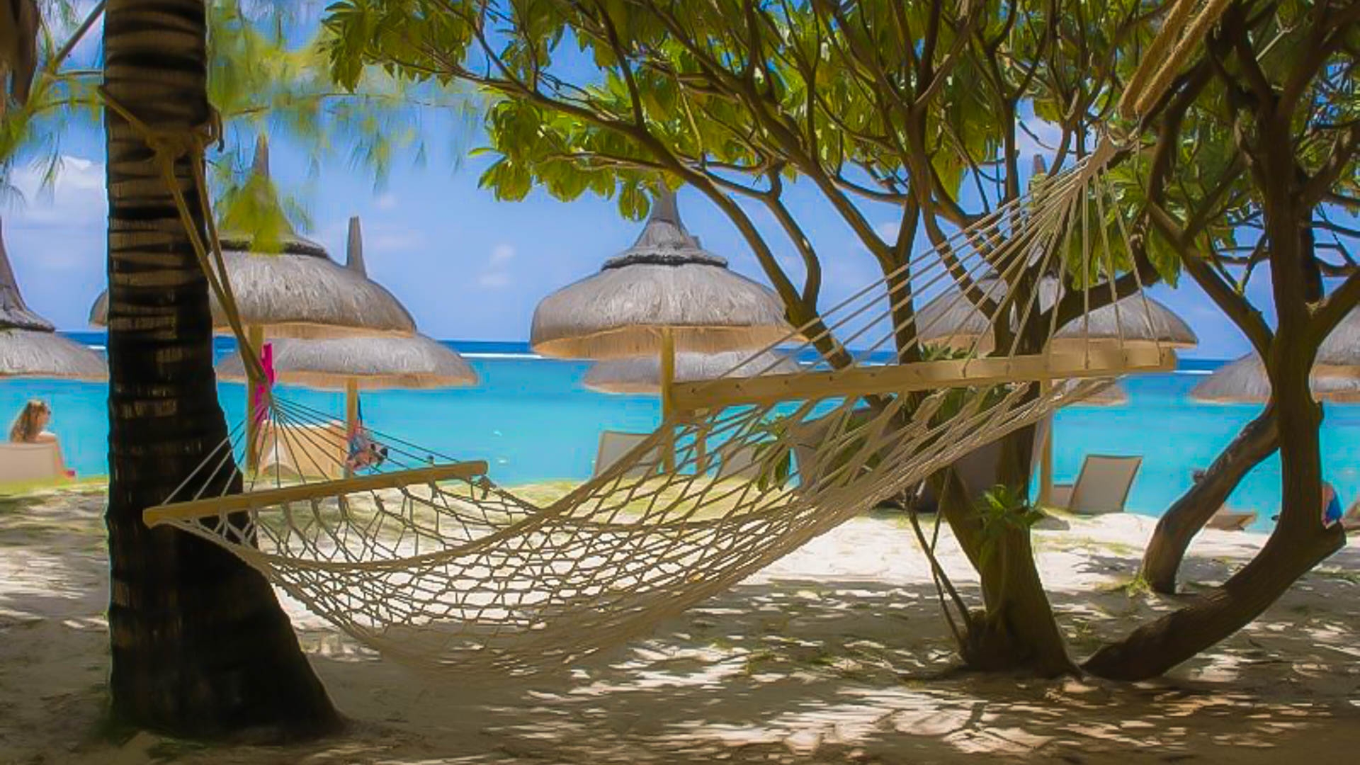 Maritim Crystals Beach Hotel