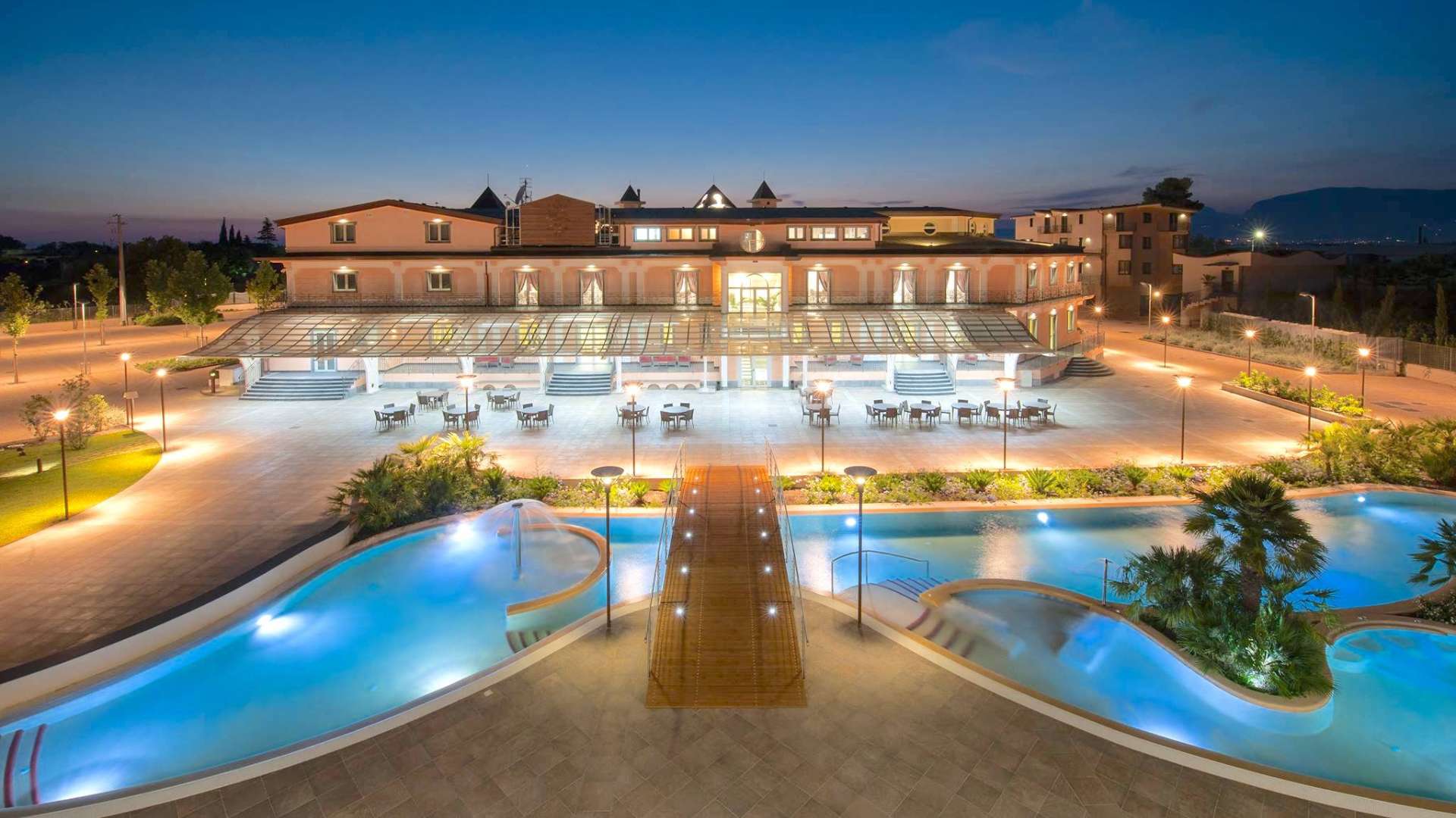 L'Araba Fenice Hotel & Resort