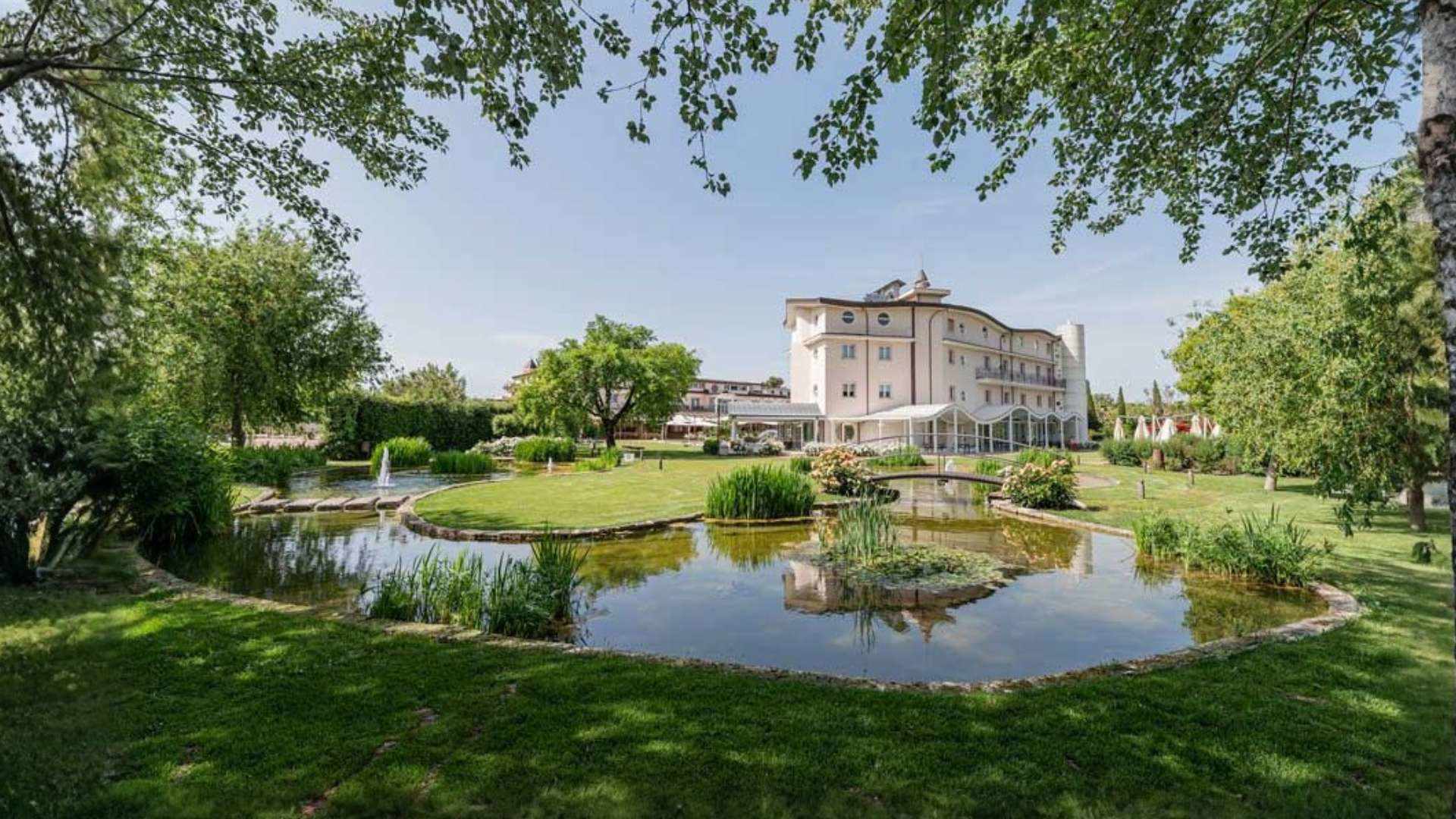 L'Araba Fenice Hotel & Resort