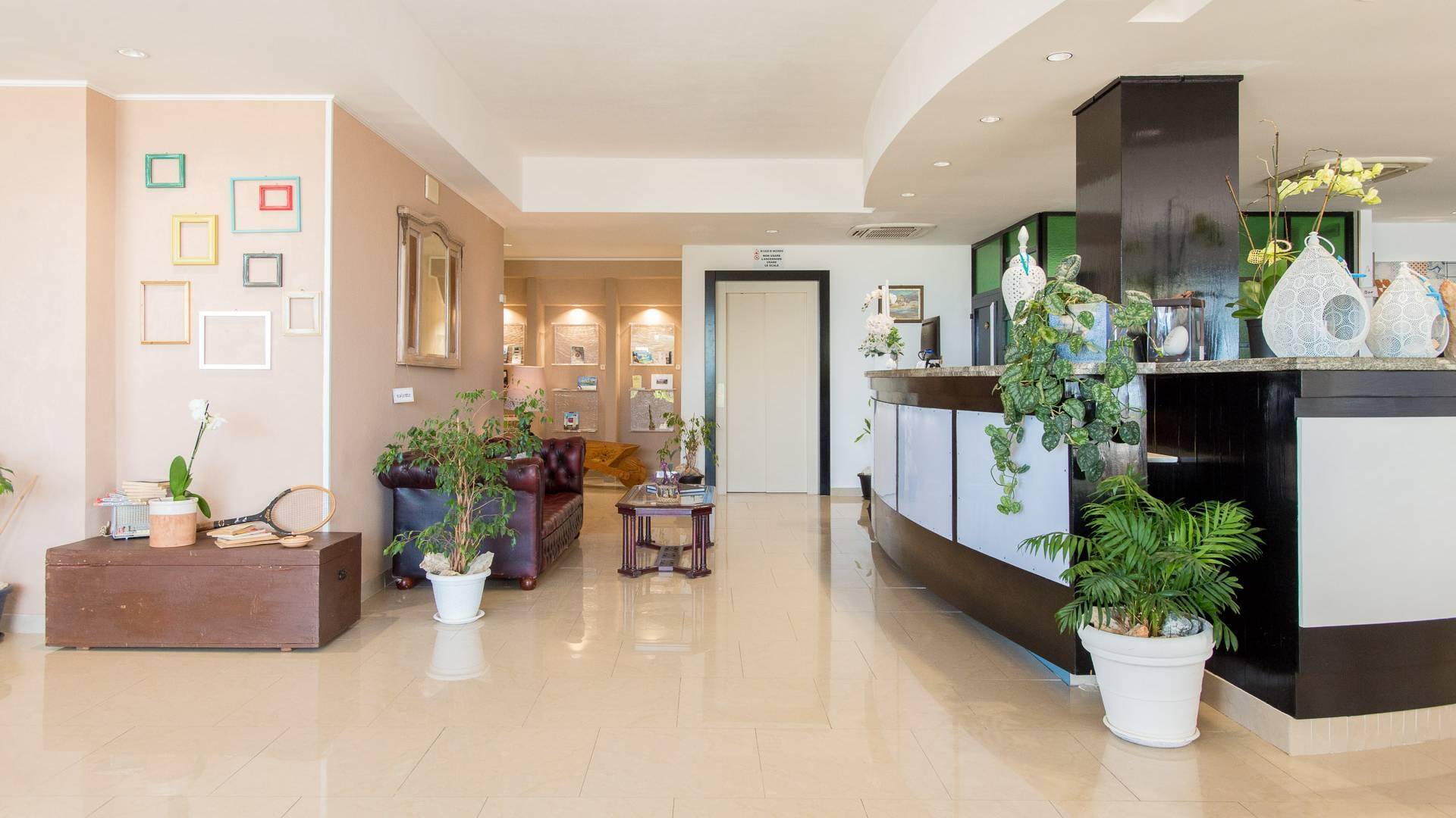 Lamanna's Hotel