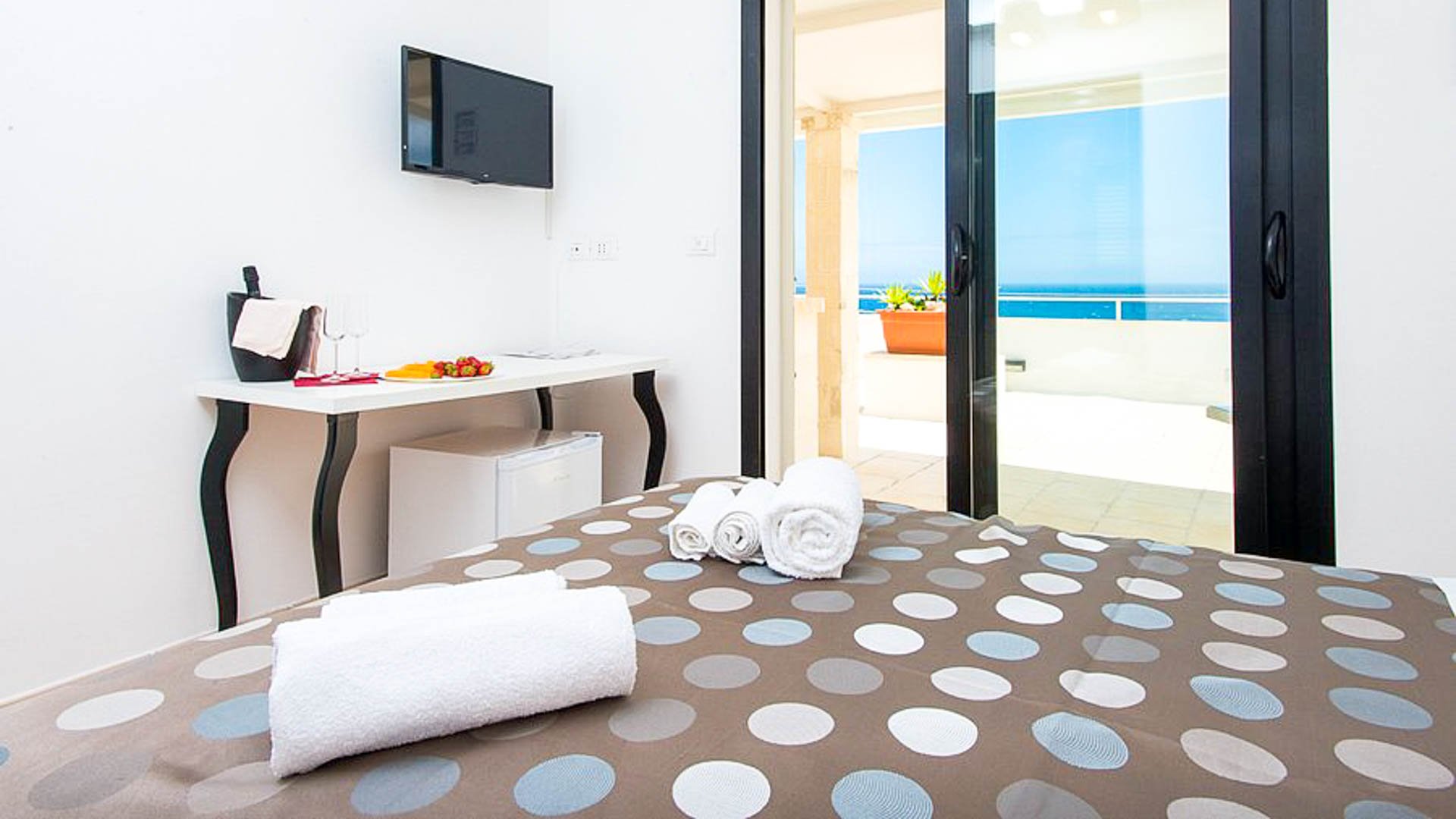 Lamanna's Hotel