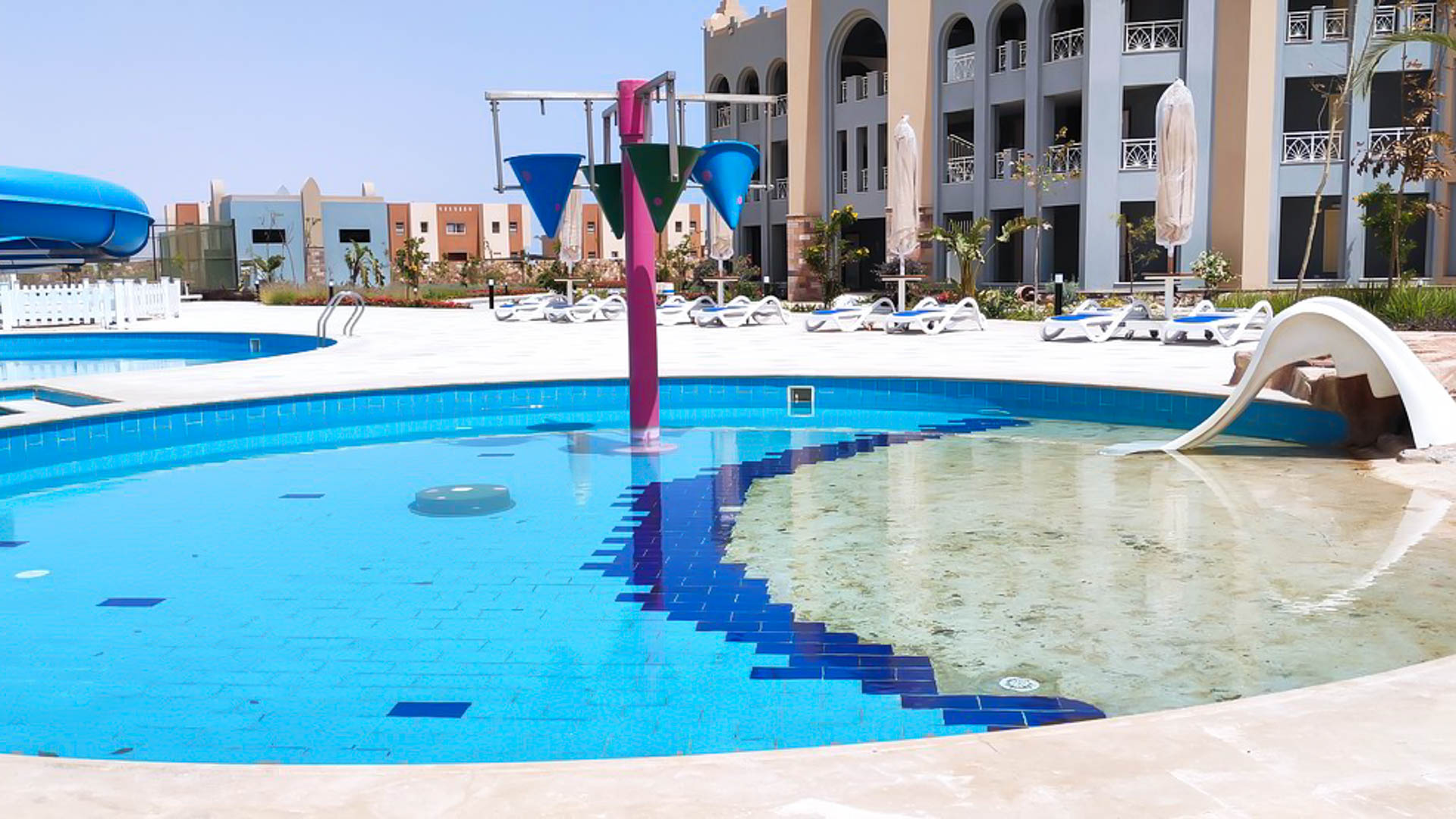 Lazuli Hotel